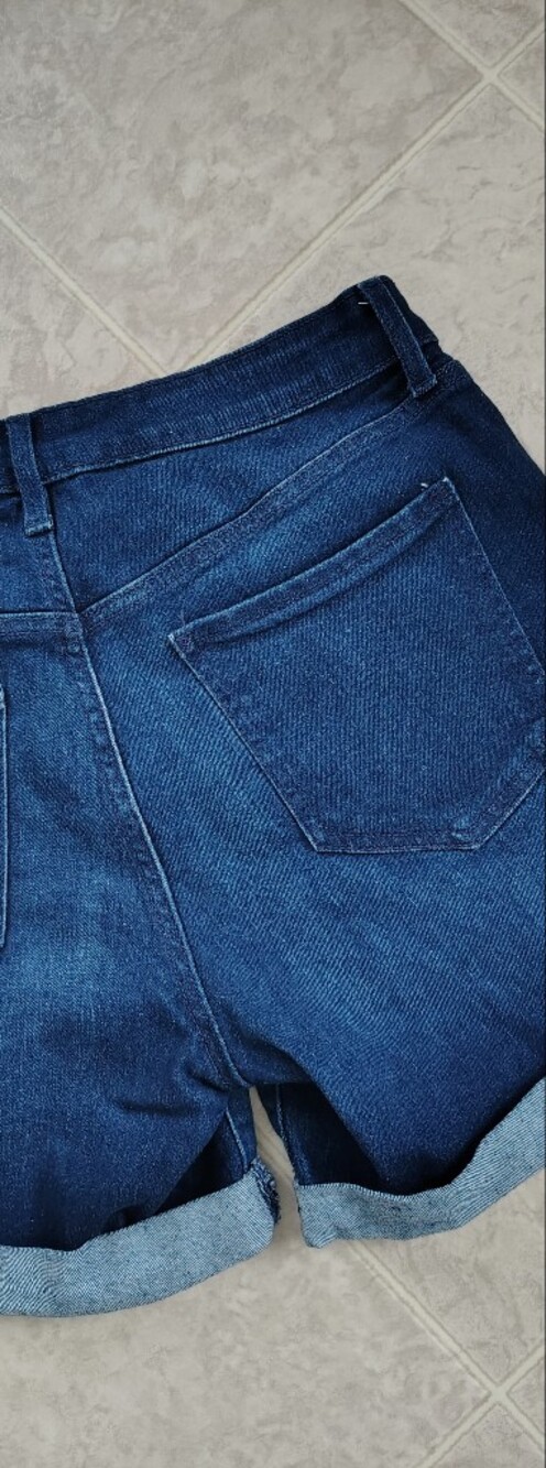 Old Navy Dark Wash Rolled Cuff Denim Wow High Rise Shorts - Picture 8 of 11